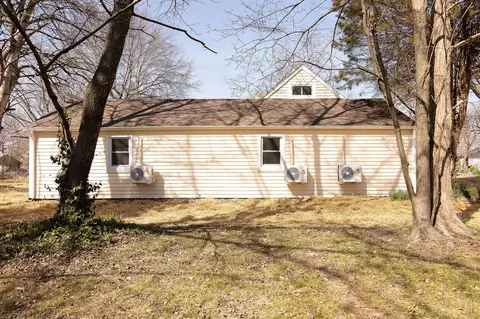 Exterior - 1008 Frisco St, Monett, MO 65708 photo 7 of 8