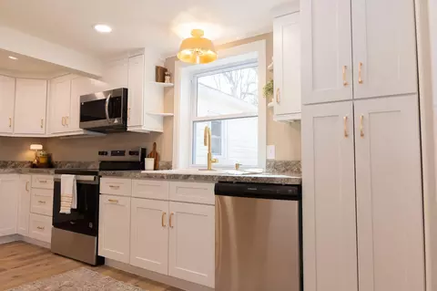 Kitchen - 1008 Frisco St, Monett, MO 65708 photo 3 of 6