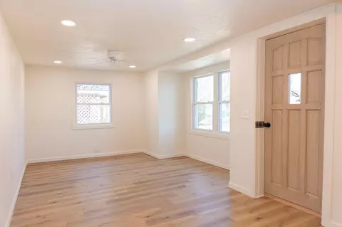 Living - 1008 Frisco St, Monett, MO 65708 photo 2 of 2