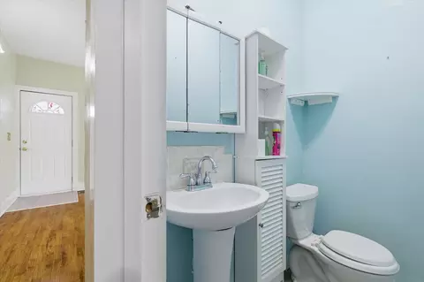 Entry Way - 404 E Oak St, Ozark, MO 65721 photo 1 of 1