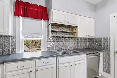 Kitchen - 404 E Oak St, Ozark, MO 65721 photo 2 of 3