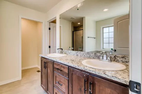 681 W Castor Loop, Nixa, MO 65714 photo 13