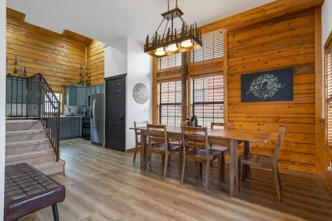 Dining - 152 Oakridge Rd #1, Branson, MO 65616 photo 2 of 2