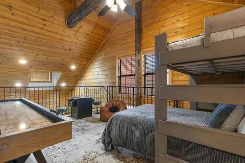 Bedroom - 152 Oakridge Rd #1, Branson, MO 65616 photo 4 of 6