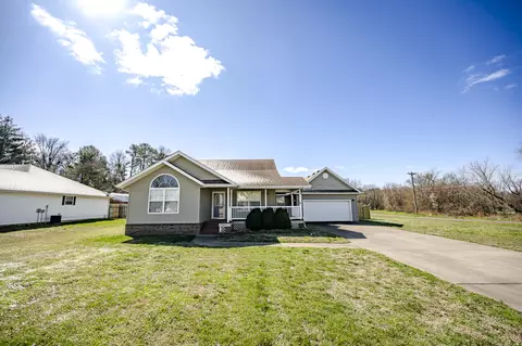 Exterior - 423 Honeysuckle Ln, Monett, MO 65708 photo 2 of 16