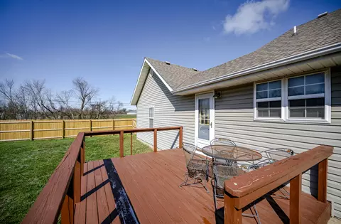Exterior - 423 Honeysuckle Ln, Monett, MO 65708 photo 9 of 16