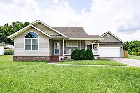 423 Honeysuckle Ln, Monett, MO 65708