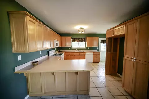 Kitchen - 423 Honeysuckle Ln, Monett, MO 65708 photo 1 of 3