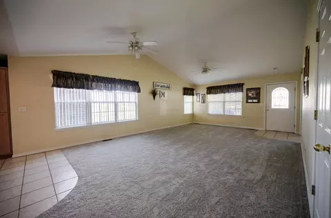 Living - 423 Honeysuckle Ln, Monett, MO 65708 photo 1 of 4