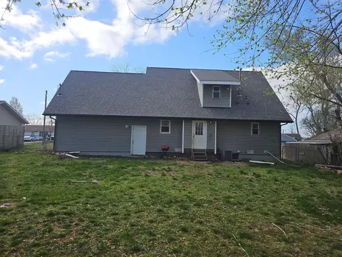 1003 E Lark St, Ozark, MO 65721 photo 2