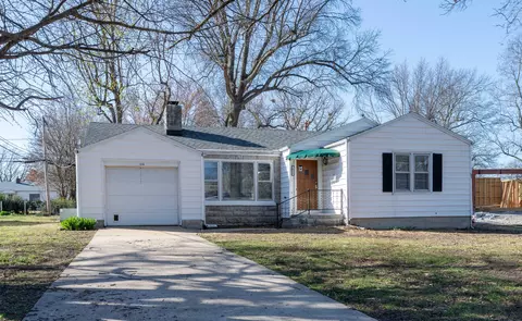 1036 E Linwood Ter, Springfield, MO 65807