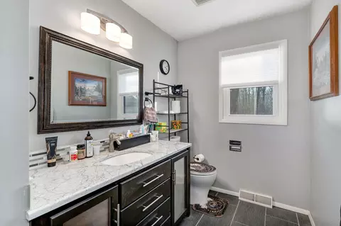 Bath - 2240 W Alta St, Springfield, MO 65810 photo 2 of 4