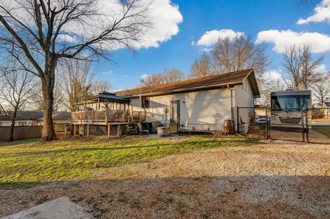 Exterior - 2240 W Alta St, Springfield, MO 65810 photo 8 of 9
