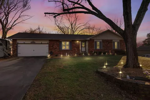 2240 W Alta St, Springfield, MO 65810