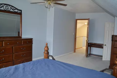 Bedroom - 33202 Missouri State Highway East 14, Ava, MO 65608 photo 4 of 6