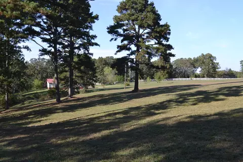 Exterior - 33202 Missouri State Highway East 14, Ava, MO 65608 photo 8 of 19