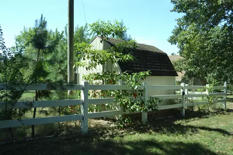 Exterior - 33202 Missouri State Highway East 14, Ava, MO 65608 photo 14 of 19