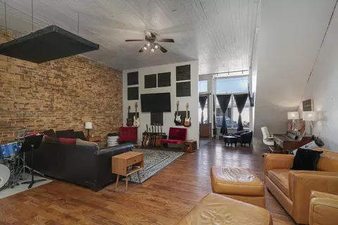 Living - 207 W Main St, Ash Grove, MO 65604 photo 3 of 5