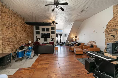 Other - 207 W Main St, Ash Grove, MO 65604 photo 5 of 10
