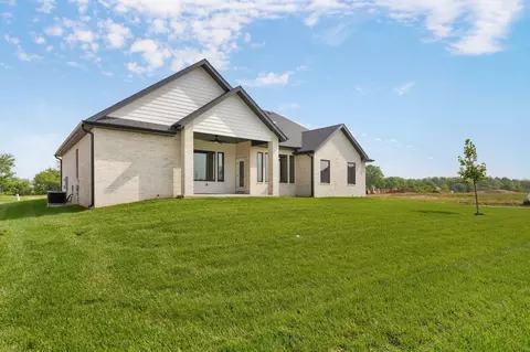 Exterior - 1772 E Peartree Dr, Ozark, MO 65721 photo 8 of 10