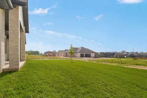 Exterior - 1772 E Peartree Dr, Ozark, MO 65721 photo 9 of 10