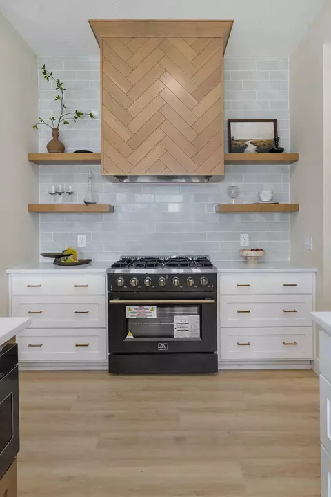 Kitchen - 1772 E Peartree Dr, Ozark, MO 65721 photo 3 of 5
