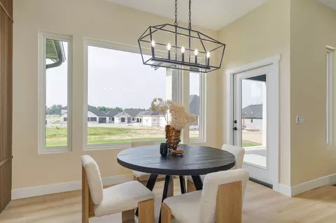 Dining - 1772 E Peartree Dr, Ozark, MO 65721 photo 2 of 2