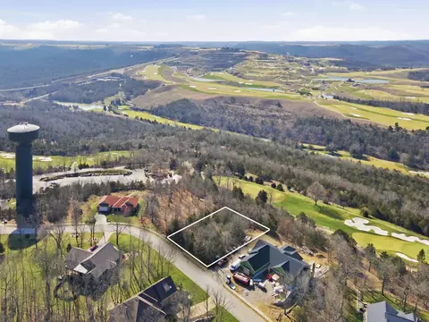 153 Windy Ridge Dr, Hollister, MO 65672