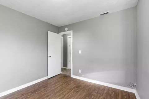 Bedroom - 1508 E Livingston St, Springfield, MO 65803 photo 2 of 5