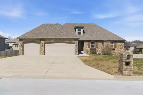 4583 W Minota St, Springfield, MO 65802