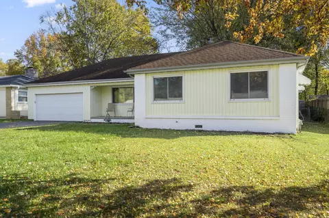 Exterior - 2012 S Roanoke Ave, Springfield, MO 65807 photo 2 of 10