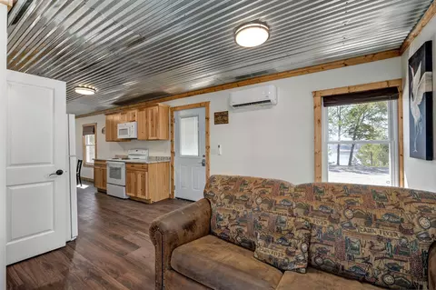 Living - 1715 Hideaway Rd #E - 3, Galena, MO 65656 photo 3 of 4