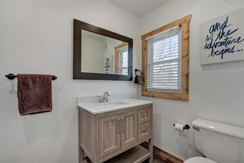 Bath - 1715 Hideaway Rd #E - 3, Galena, MO 65656 photo 1 of 3