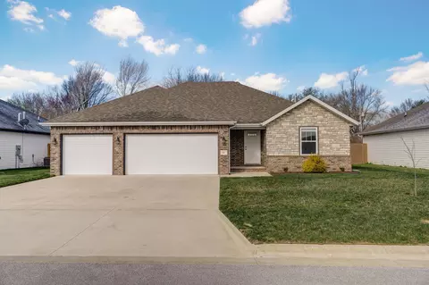 747 N Century Ave, Republic, MO 65738