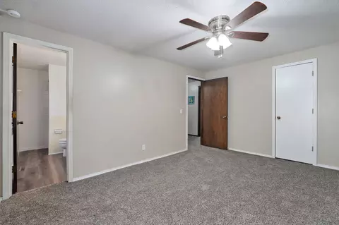 Bedroom - 2516 W Blackburn Dr, Springfield, MO 65807 photo 2 of 4