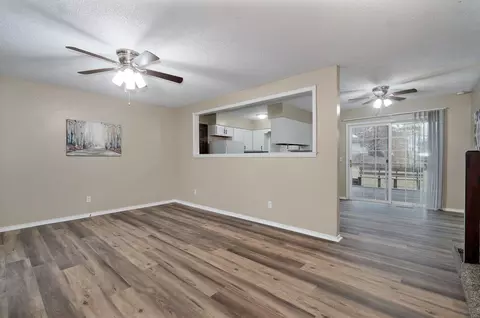 Living - 2516 W Blackburn Dr, Springfield, MO 65807 photo 2 of 7