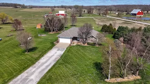 165 Brown Swiss Dr, Billings, MO 65610