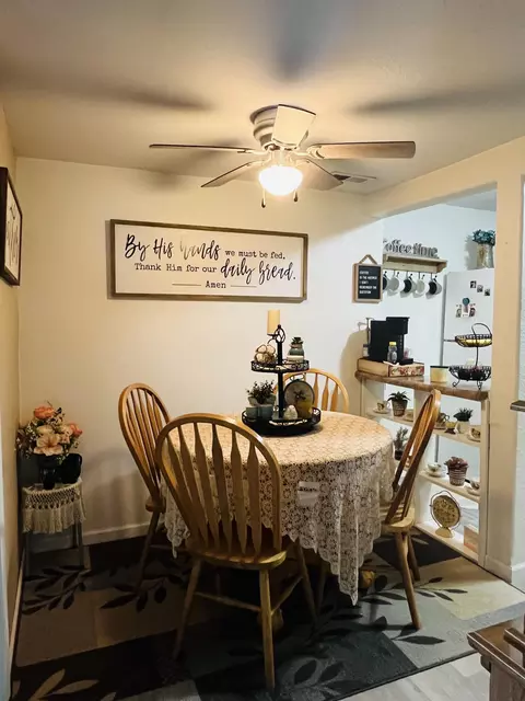 Dining - 720 Highland St, Cabool, MO 65689 photo 1 of 3