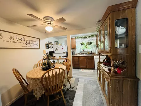 Dining - 720 Highland St, Cabool, MO 65689 photo 2 of 3