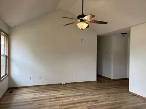 424 S Southgate Dr, Nixa, MO 65714 photo 4