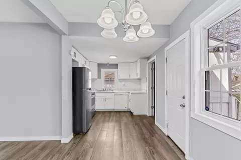 Entry Way - 2517 W Phelps St, Springfield, MO 65802 photo 1 of 1