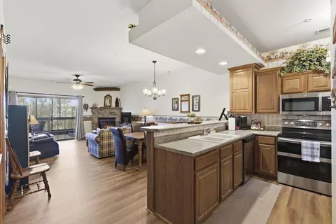 Kitchen - 24 Village Trl #13-2, Branson, MO 65616 photo 1 of 3