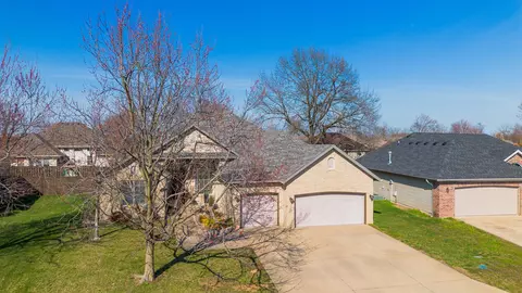 925 E Weldon Dr, Nixa, MO 65714 photo 3
