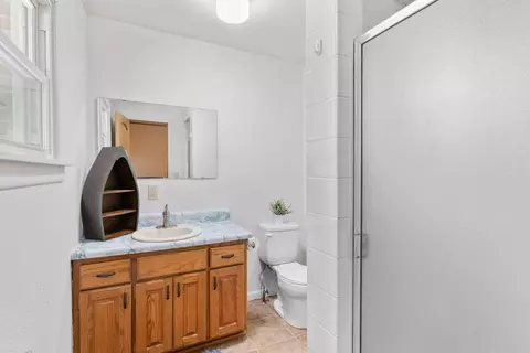 Bath - 178 Garner Dr, Ozark, MO 65721 photo 1 of 5