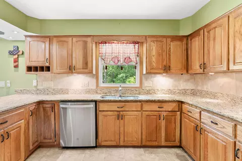 Kitchen - 178 Garner Dr, Ozark, MO 65721 photo 4 of 7
