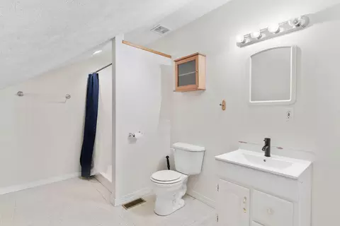 Bath - 178 Garner Dr, Ozark, MO 65721 photo 5 of 5