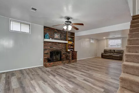 Living - 2317 S Hilton Ave, Springfield, MO 65807 photo 5 of 8