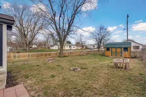 601 E Highland St, Aurora, MO 65605 photo 28