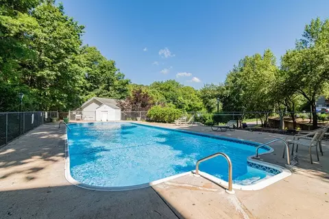 Exterior - 250 Berry Dr #A7, Branson, MO 65616 photo 5 of 6