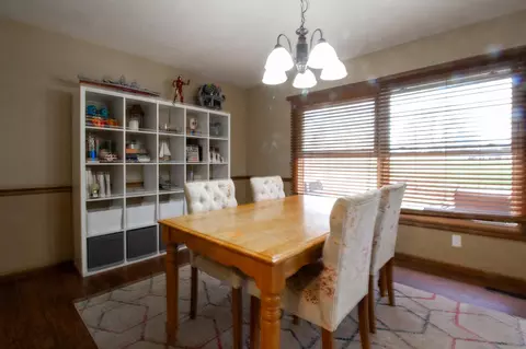 Dining - 8420 Interlochen Dr, Nixa, MO 65714 photo 2 of 2